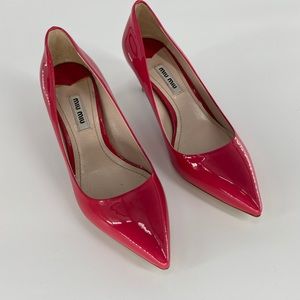Miu Miu Vernice Fuxia Patent Leather Pumps NWT